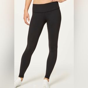 Lululemon wunder under black low rise size 6